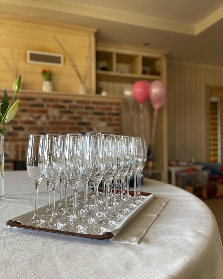 Diva Kacica Restaurant & Pansion Hotel Komárno Eksteriør billede