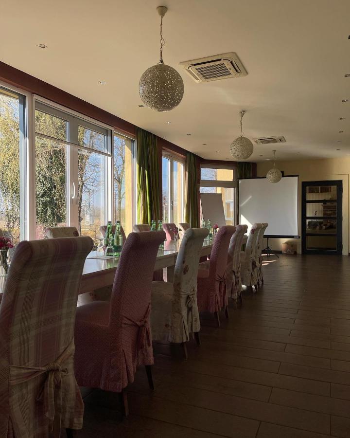 Diva Kacica Restaurant & Pansion Hotel Komárno Eksteriør billede