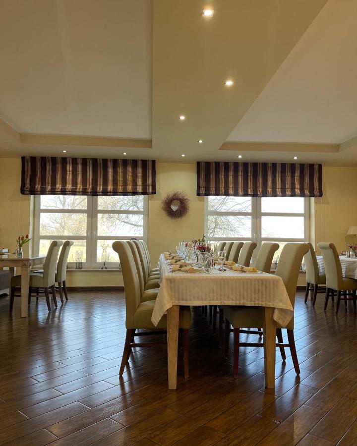 Diva Kacica Restaurant & Pansion Hotel Komárno Eksteriør billede