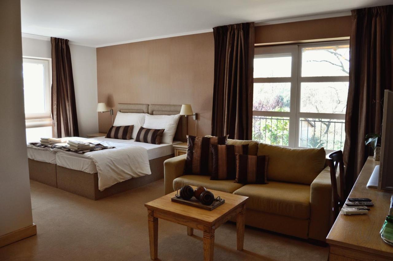 Diva Kacica Restaurant & Pansion Hotel Komárno Værelse billede